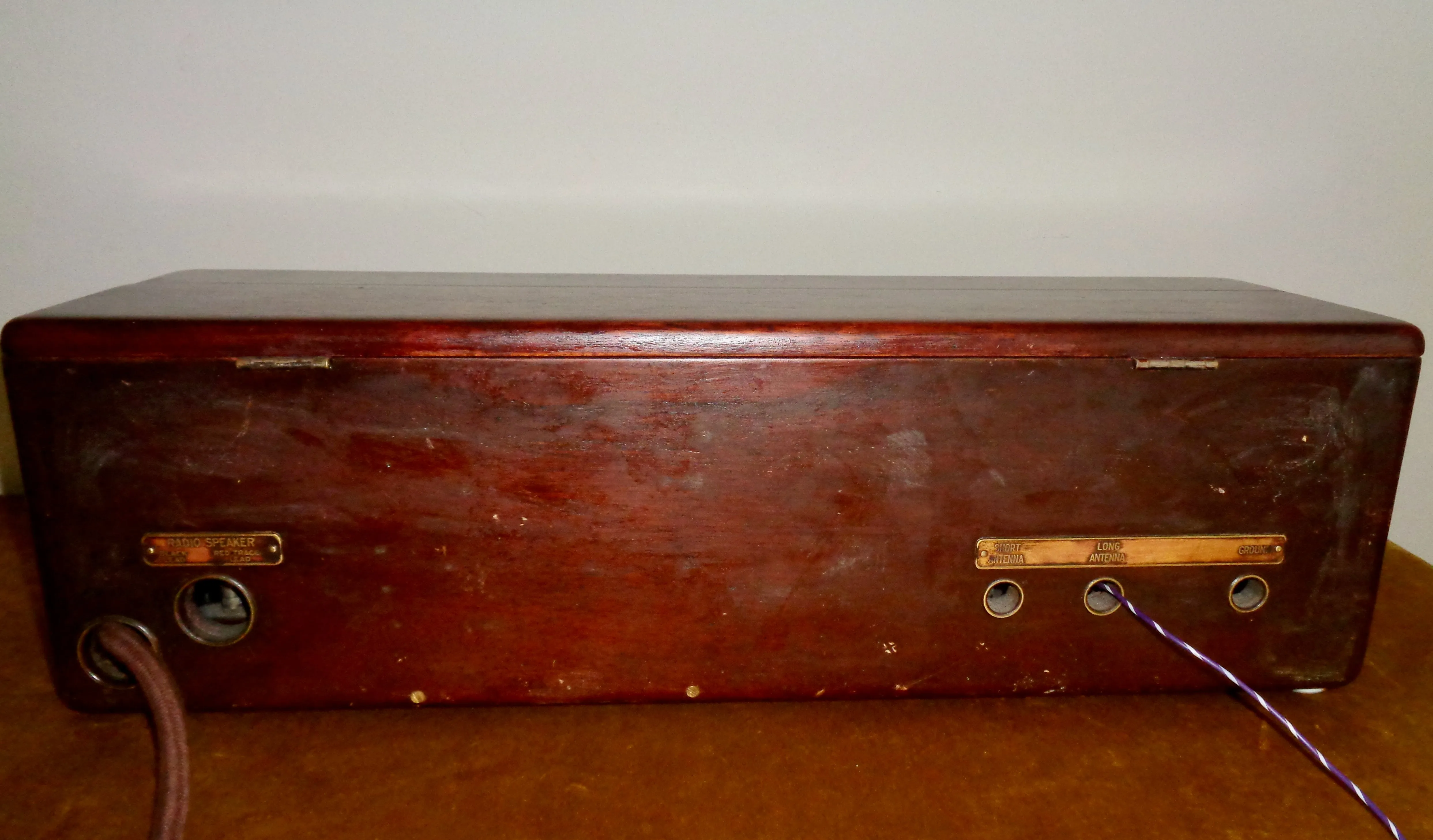 1927 Atwater Kent Valve Radio Receiving Set Table Model 33