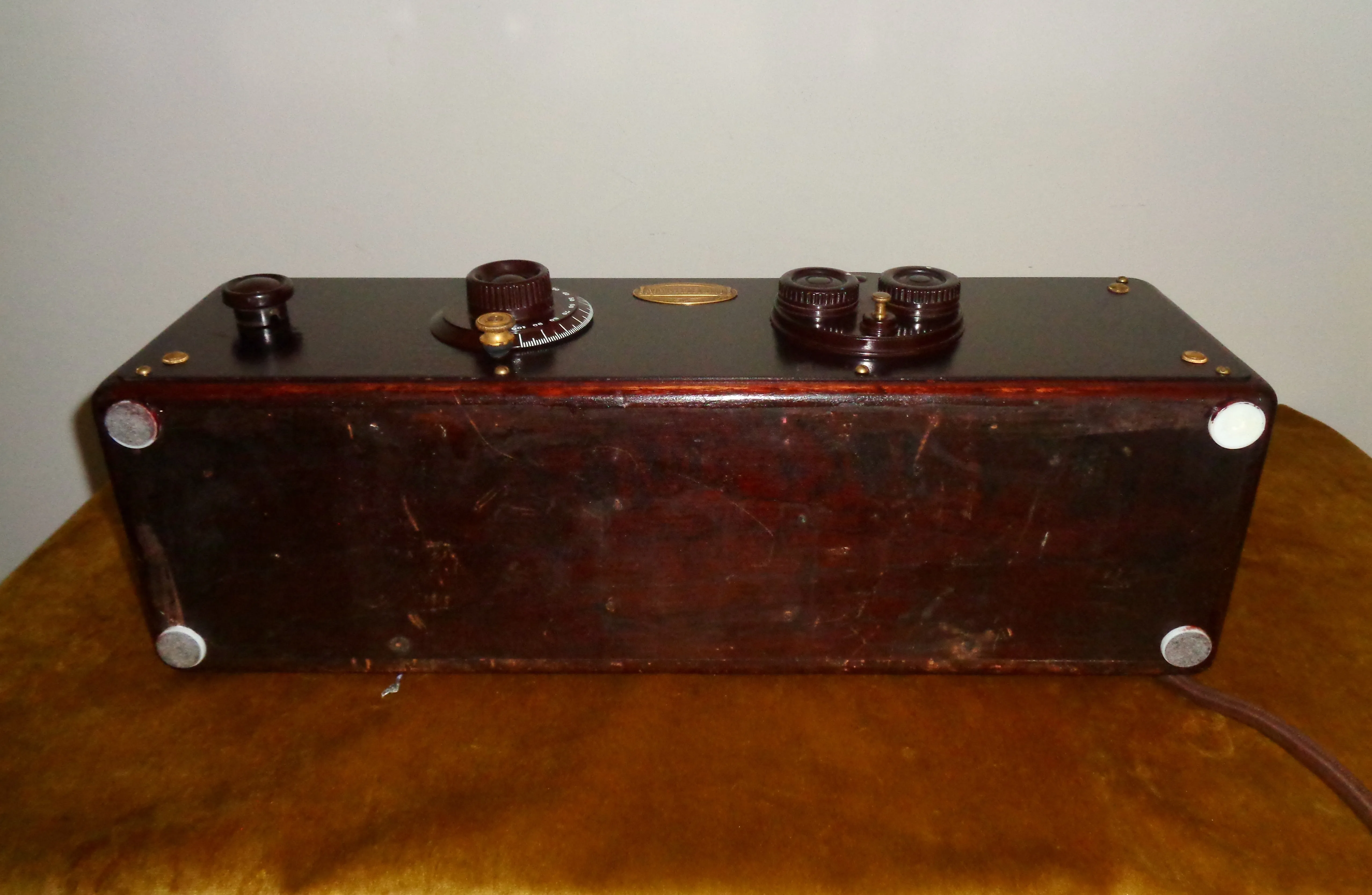 1927 Atwater Kent Valve Radio Receiving Set Table Model 33