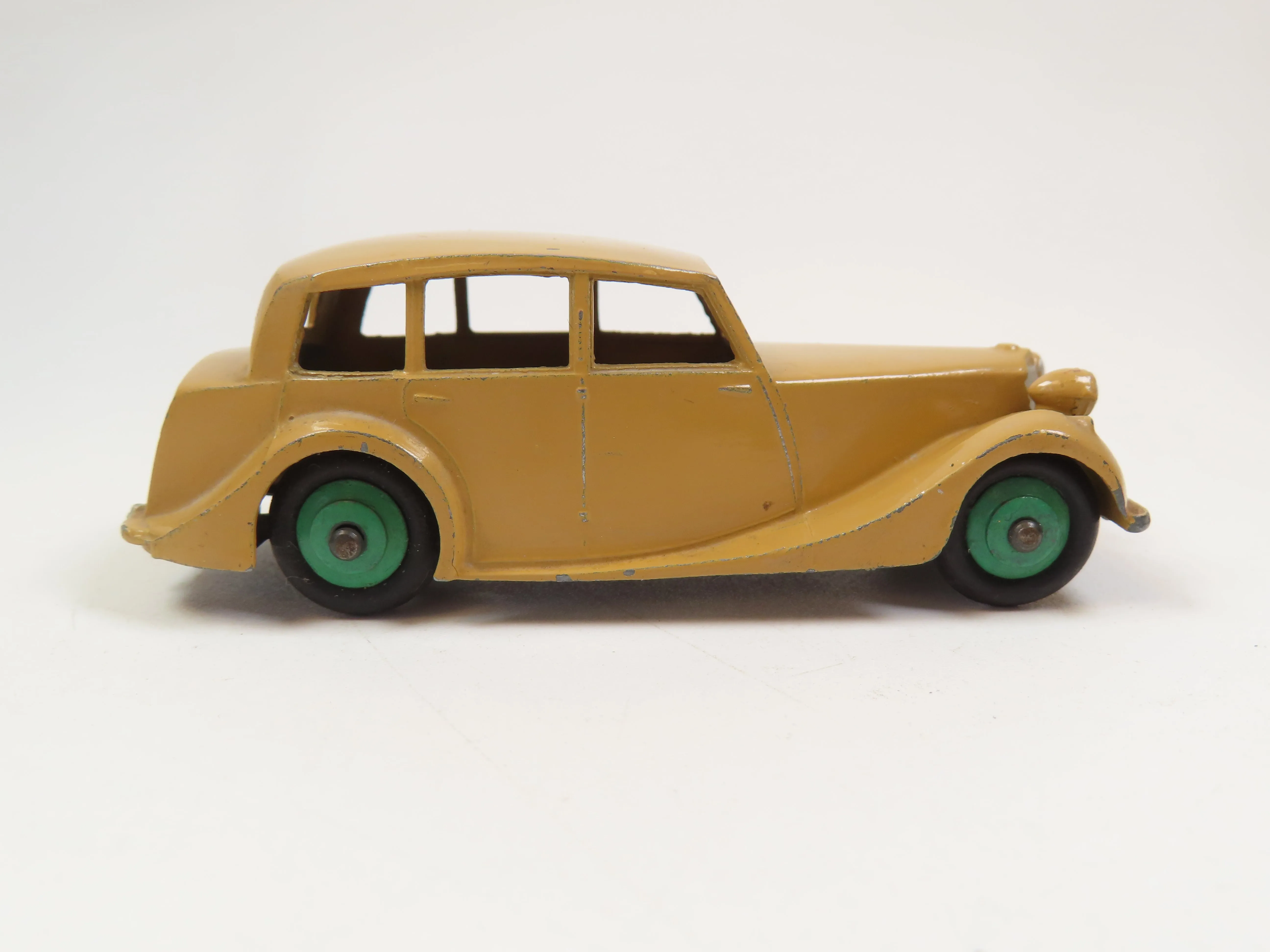 Dinky 151 Triumph 1800 Saloon, Near Mint!