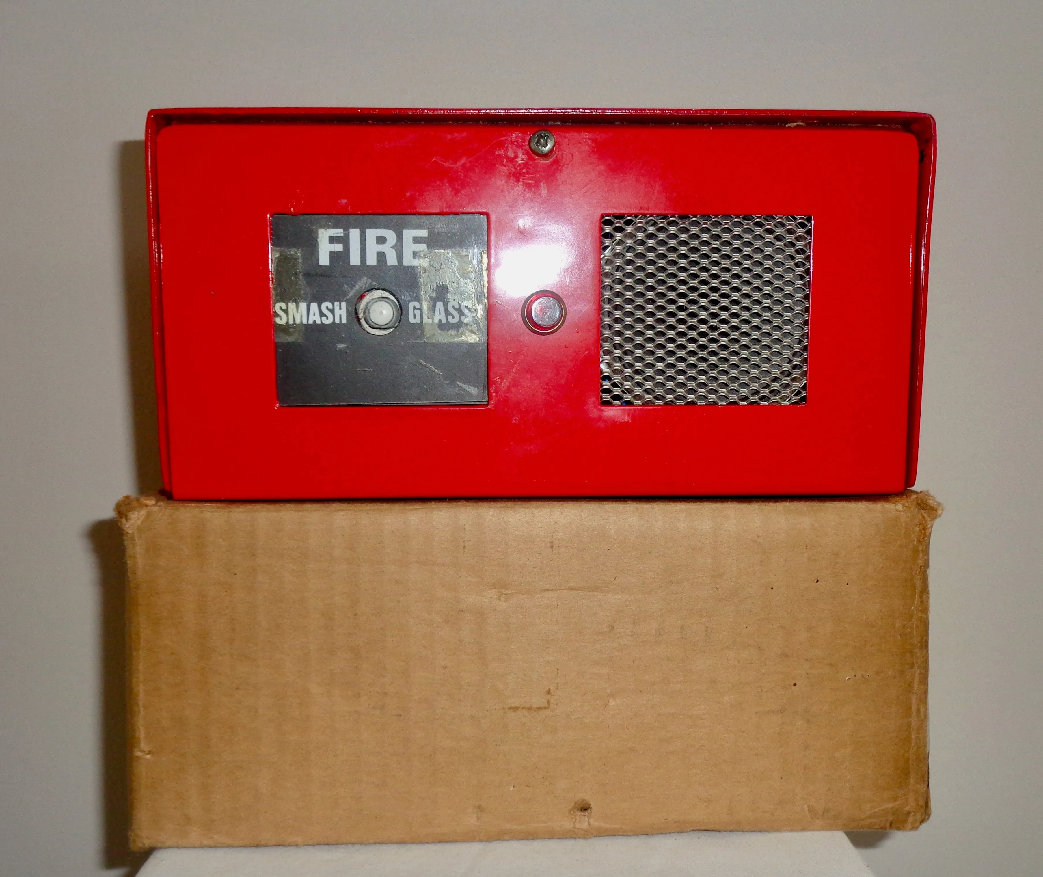 Vintage Audax Battery Powered Self Contained Fire Alarm With Break Glass Is New Old Stock